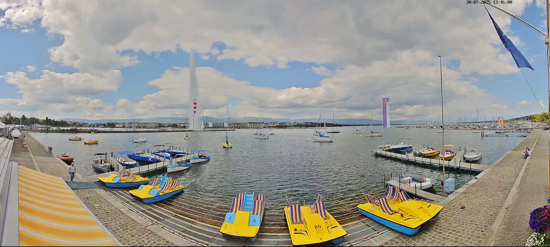 Lake Geneva & (Lac Leman) Coast & Geneve City Les Corsaires Live Cam - Eaux -Vives, Genève, Geneva, Switzerland