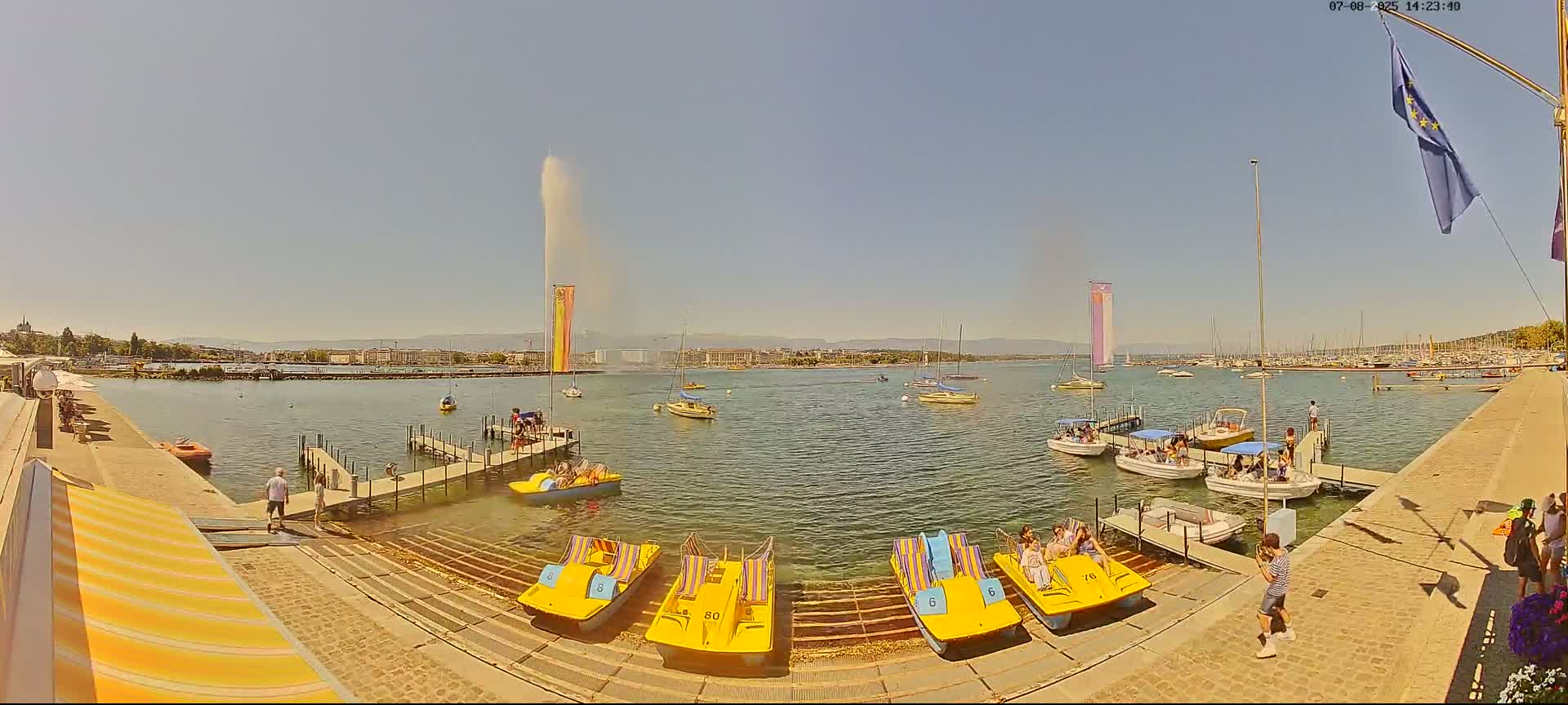 Lake Geneva & (Lac Leman) Coast & Geneve City Les Corsaires Live Cam - Eaux -Vives, Genève, Geneva, Switzerland