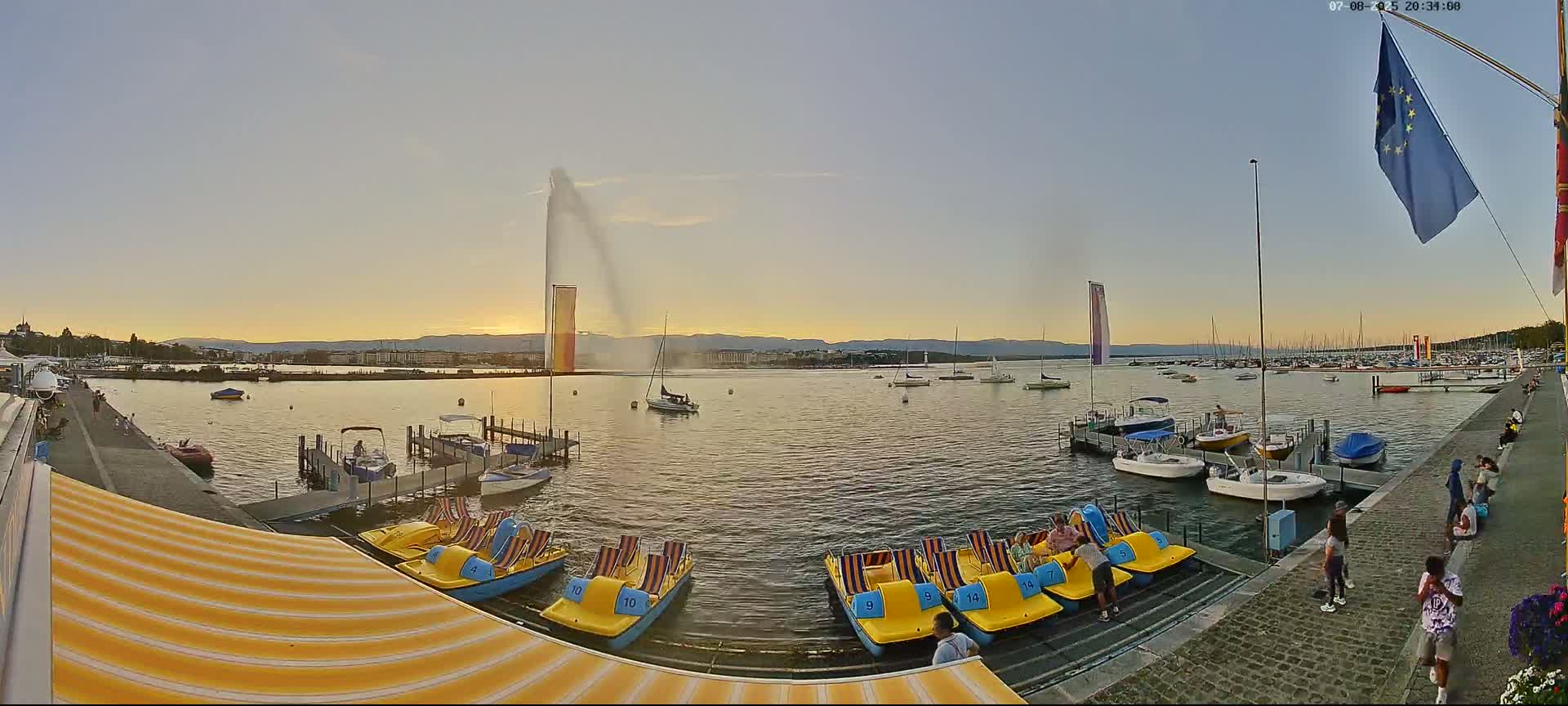 Lake Geneva & (Lac Leman) Coast & Geneve City Les Corsaires Live Cam - Eaux -Vives, Genève, Geneva, Switzerland