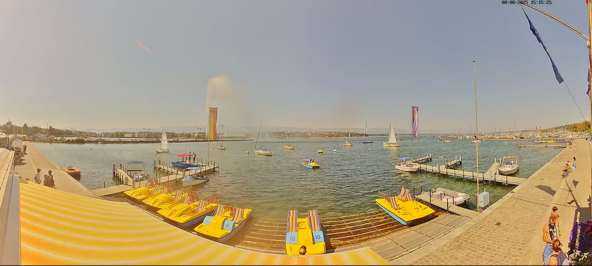 Lake Geneva & (Lac Leman) Coast & Geneve City Les Corsaires Live Cam - Eaux -Vives, Genève, Geneva, Switzerland