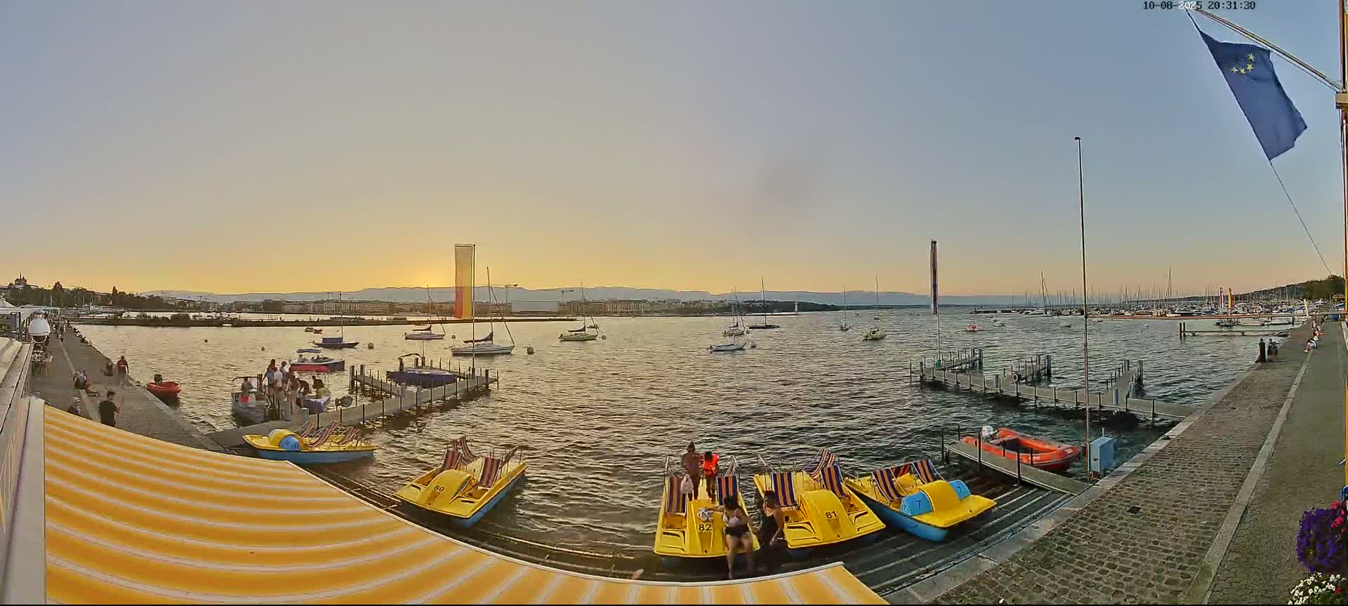 Lake Geneva & (Lac Leman) Coast & Geneve City Les Corsaires Live Cam - Eaux -Vives, Genève, Geneva, Switzerland