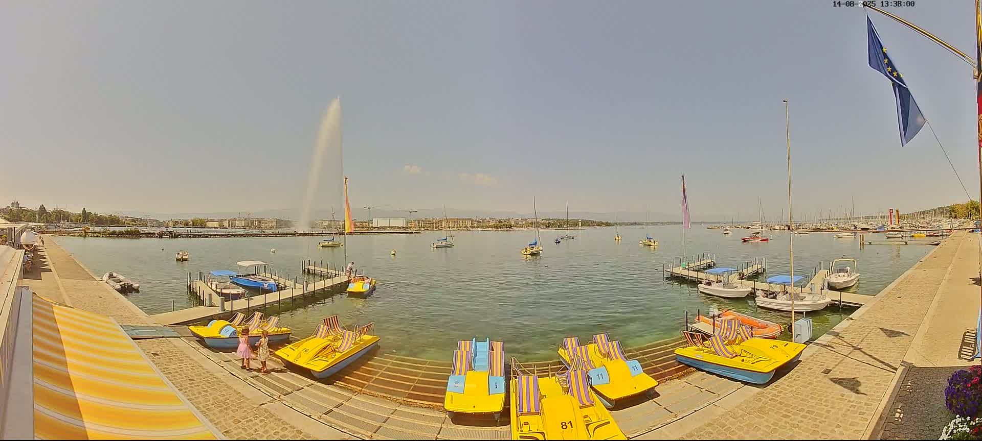 Lake Geneva & (Lac Leman) Coast & Geneve City Les Corsaires Live Cam - Eaux -Vives, Genève, Geneva, Switzerland