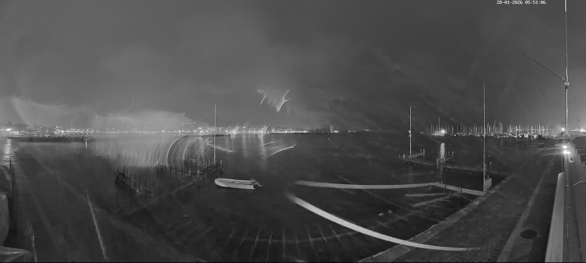 Lake Geneva & (Lac Leman) Coast & Geneve City Les Corsaires Live Cam - Eaux -Vives, Genève, Geneva, Switzerland