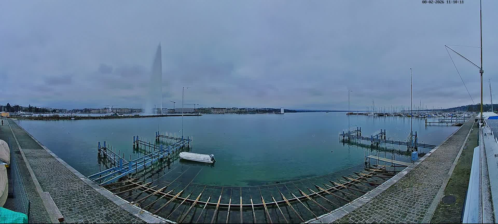 Lake Geneva & (Lac Leman) Coast & Geneve City Les Corsaires Live Cam - Eaux -Vives, Genève, Geneva, Switzerland