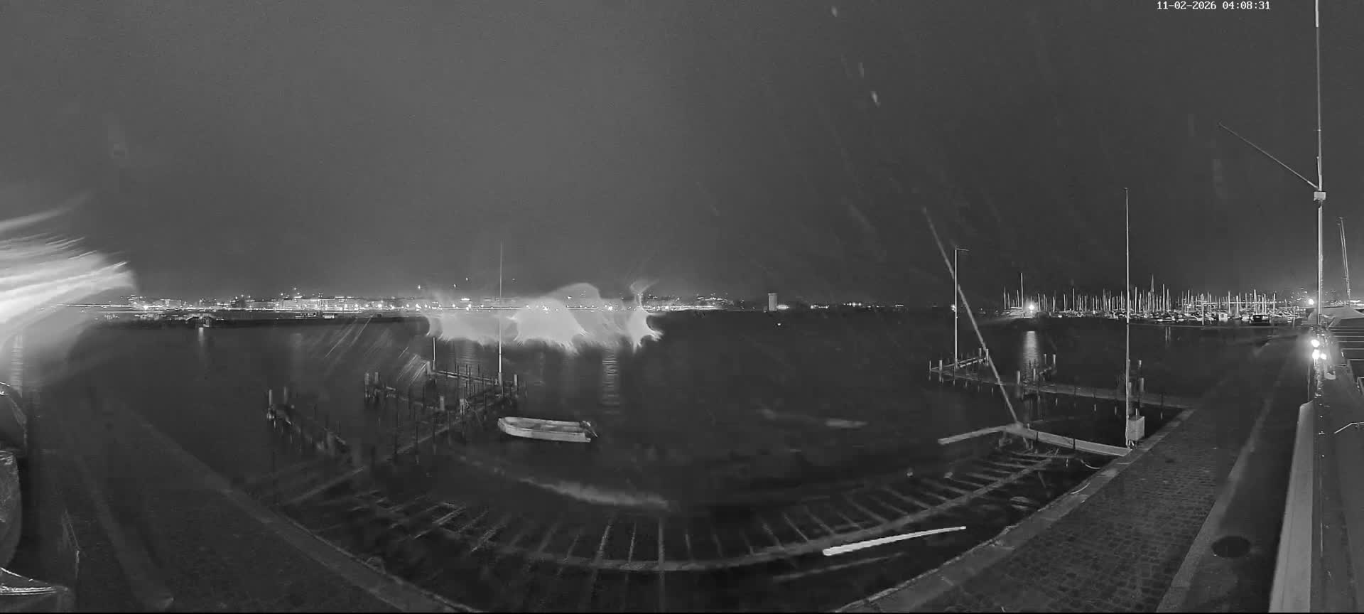 Lake Geneva & (Lac Leman) Coast & Geneve City Les Corsaires Live Cam - Eaux -Vives, Genève, Geneva, Switzerland