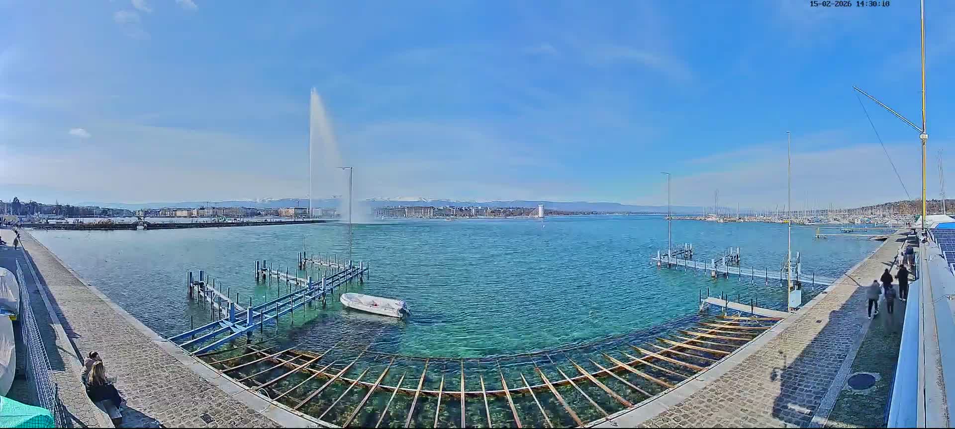 Lake Geneva & (Lac Leman) Coast & Geneve City Les Corsaires Live Cam - Eaux -Vives, Genève, Geneva, Switzerland