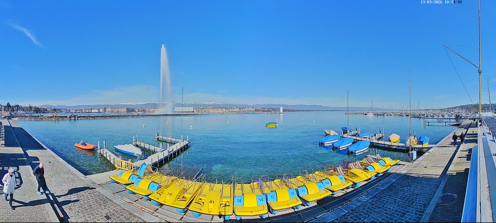 Lake Geneva & (Lac Leman) Coast & Geneve City Les Corsaires Live Cam - Eaux -Vives, Genève, Geneva, Switzerland