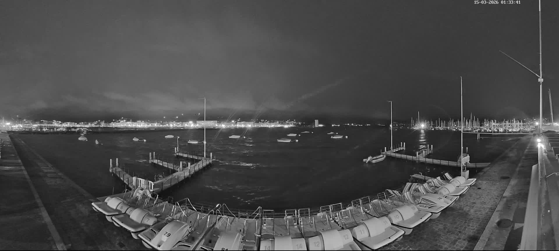 Lake Geneva & (Lac Leman) Coast & Geneve City Les Corsaires Live Cam - Eaux -Vives, Genève, Geneva, Switzerland