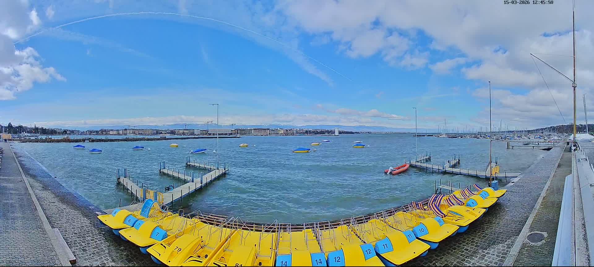 Lake Geneva & (Lac Leman) Coast & Geneve City Les Corsaires Live Cam - Eaux -Vives, Genève, Geneva, Switzerland