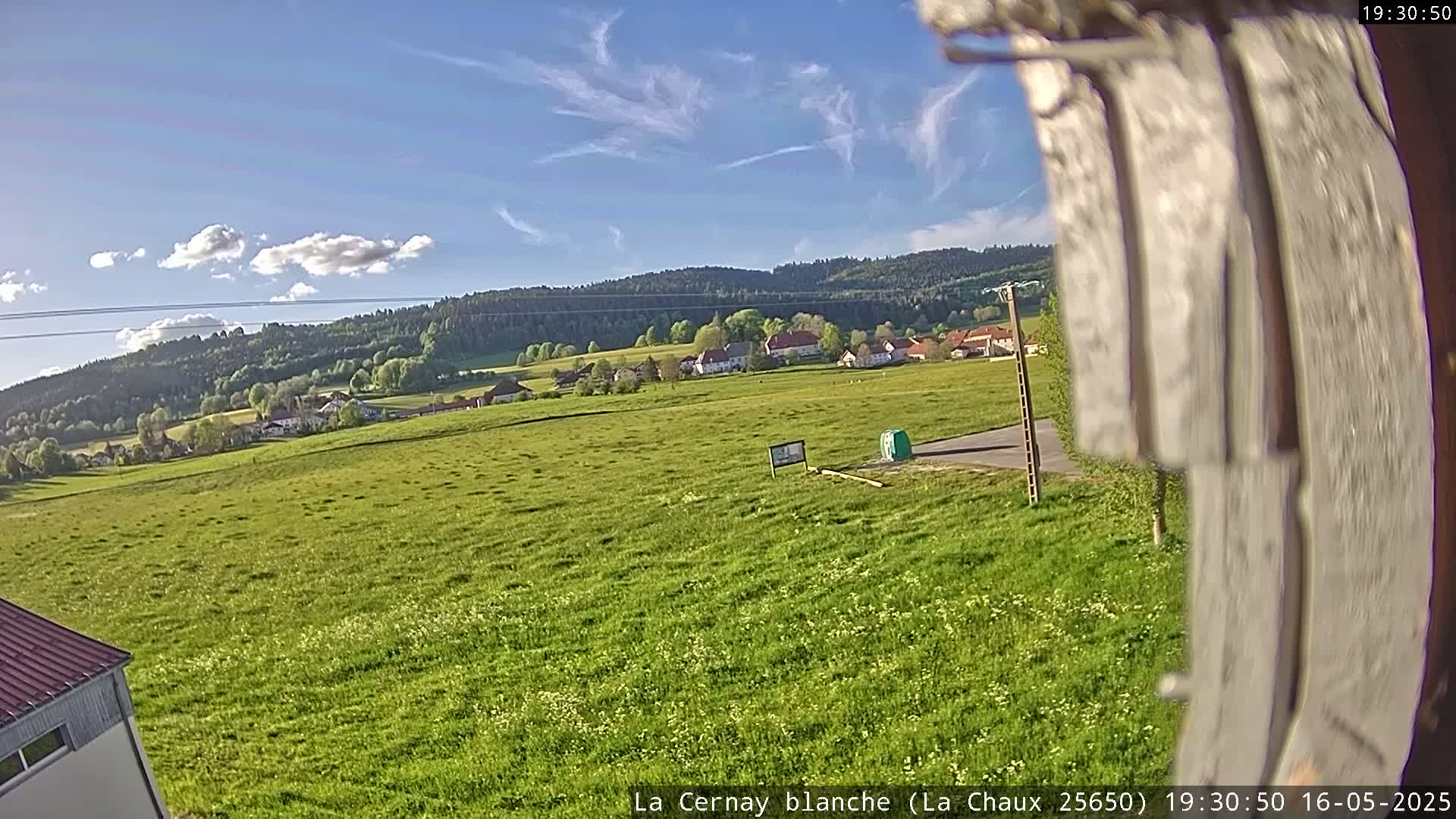 La Cernay Blanche Ski & Sport Area - La Chaux Village Live Cam - Pontarlier, Doubs, Bourgogne-Franche-Comte, France
