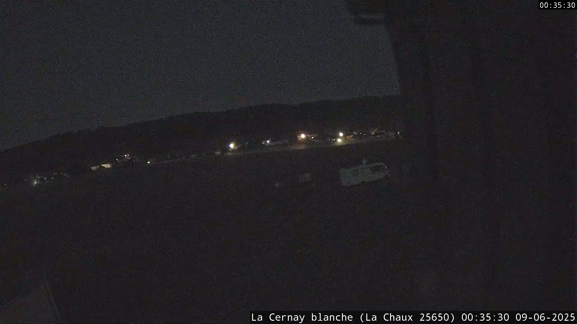 La Cernay Blanche Ski & Sport Area - La Chaux Village Live Cam - Pontarlier, Doubs, Bourgogne-Franche-Comte, France