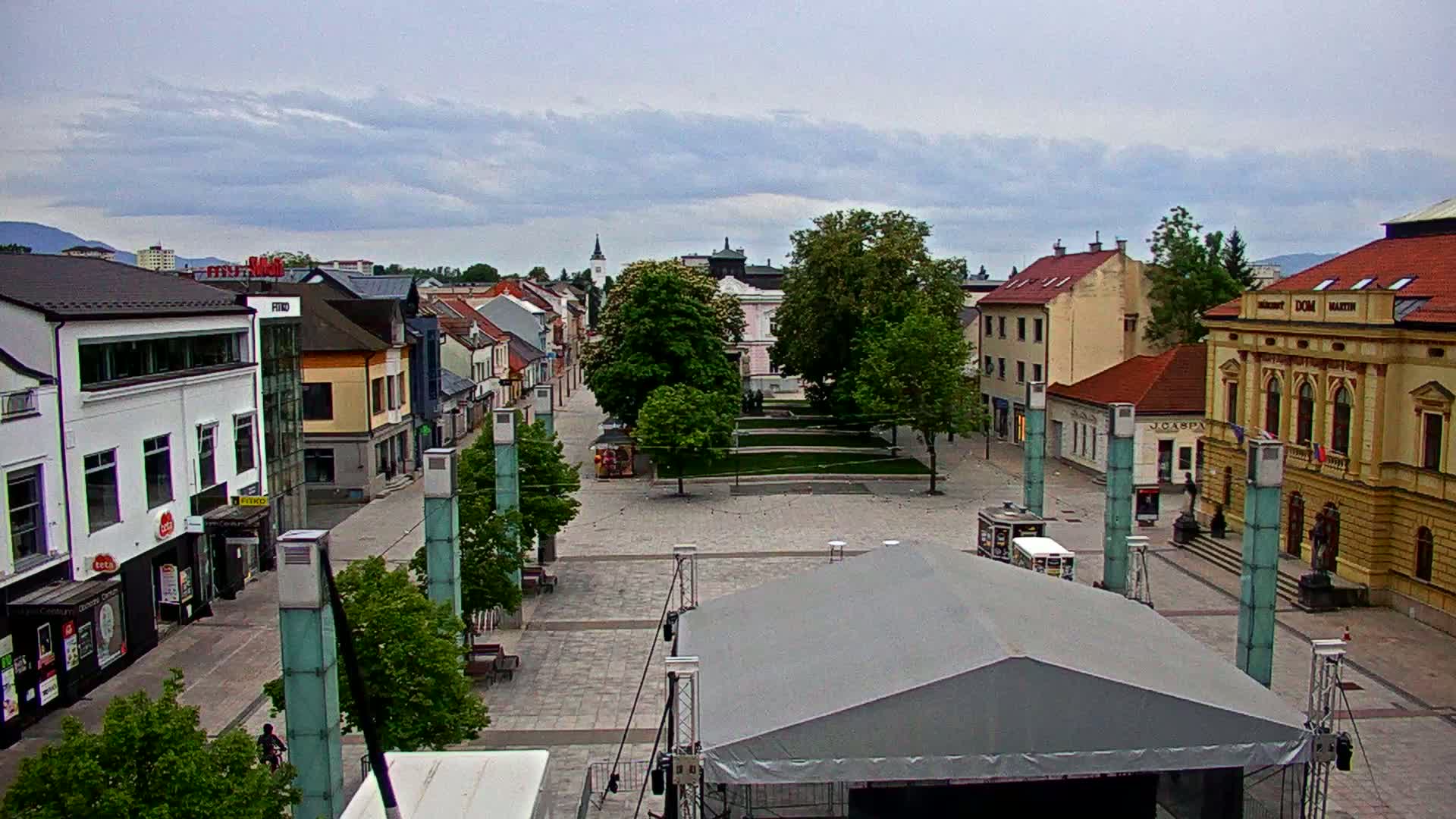  Martin City Center & Malú Fatra National Mountain Range Park Live Cam - Martin, Okres Martin, Zilina, Slovakia