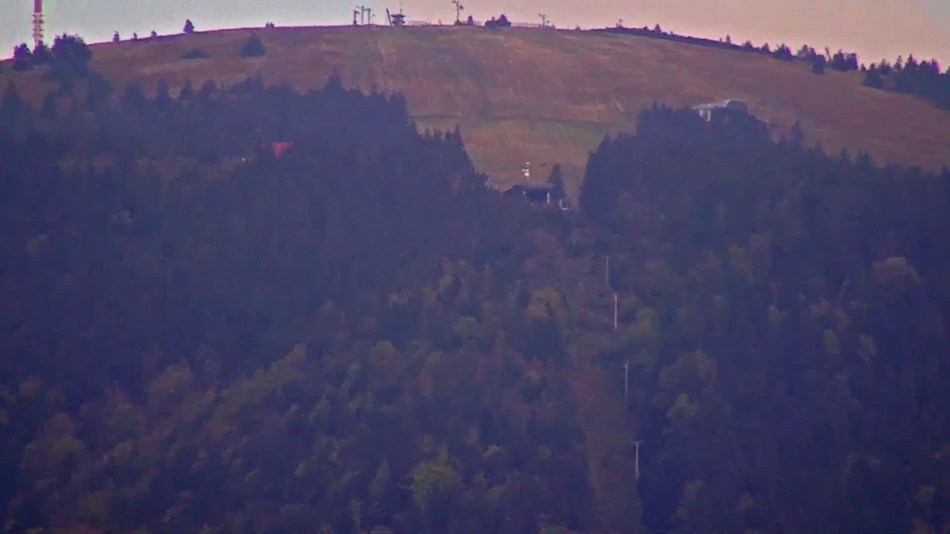  Martin City Center & Malú Fatra National Mountain Range Park Live Cam - Martin, Okres Martin, Zilina, Slovakia
