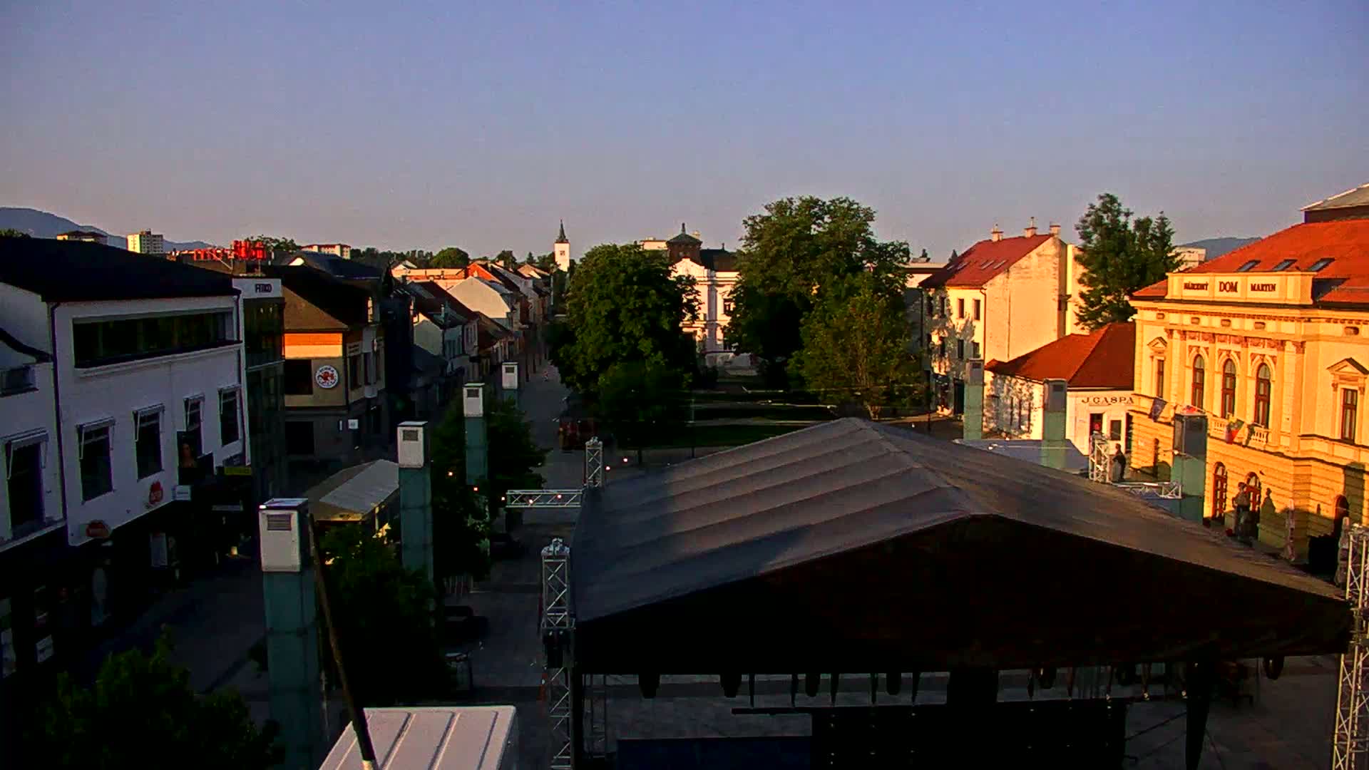  Martin City Center & Malú Fatra National Mountain Range Park Live Cam - Martin, Okres Martin, Zilina, Slovakia