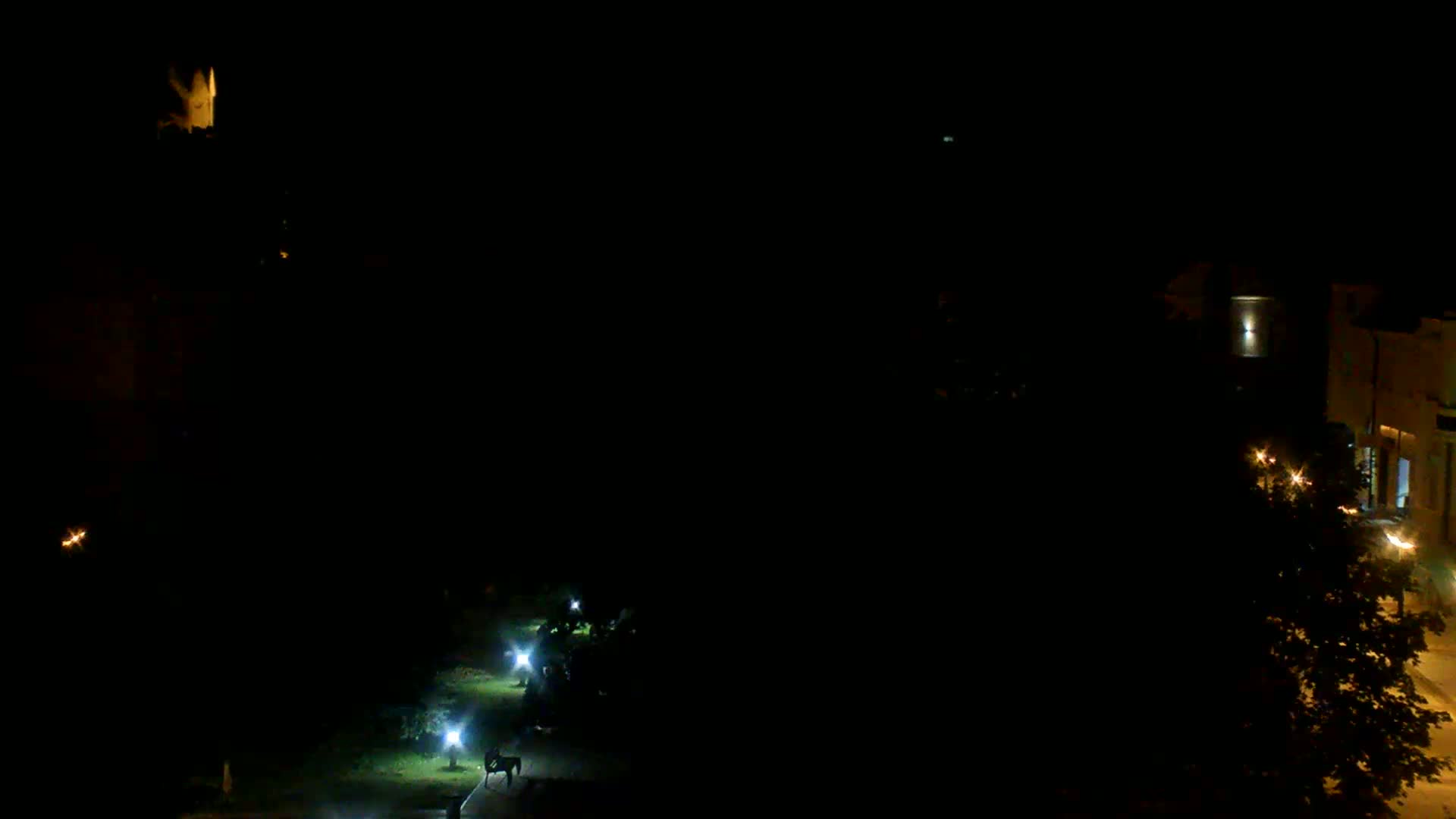 Martin City Center & Malú Fatra National Mountain Range Park Live Cam - Martin, Okres Martin, Zilina, Slovakia