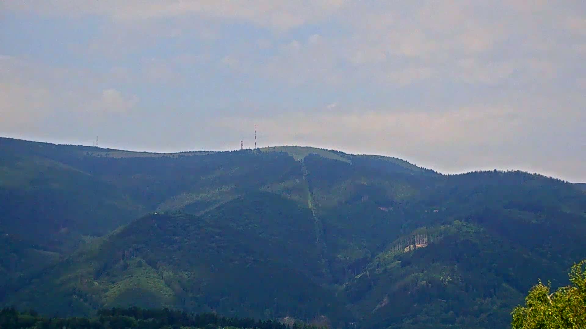  Martin City Center & Malú Fatra National Mountain Range Park Live Cam - Martin, Okres Martin, Zilina, Slovakia