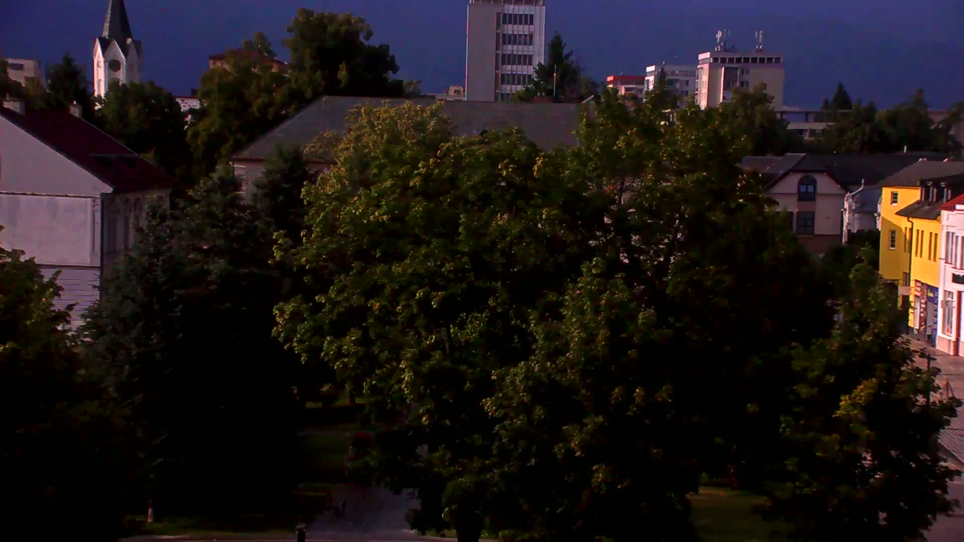  Martin City Center & Malú Fatra National Mountain Range Park Live Cam - Martin, Okres Martin, Zilina, Slovakia