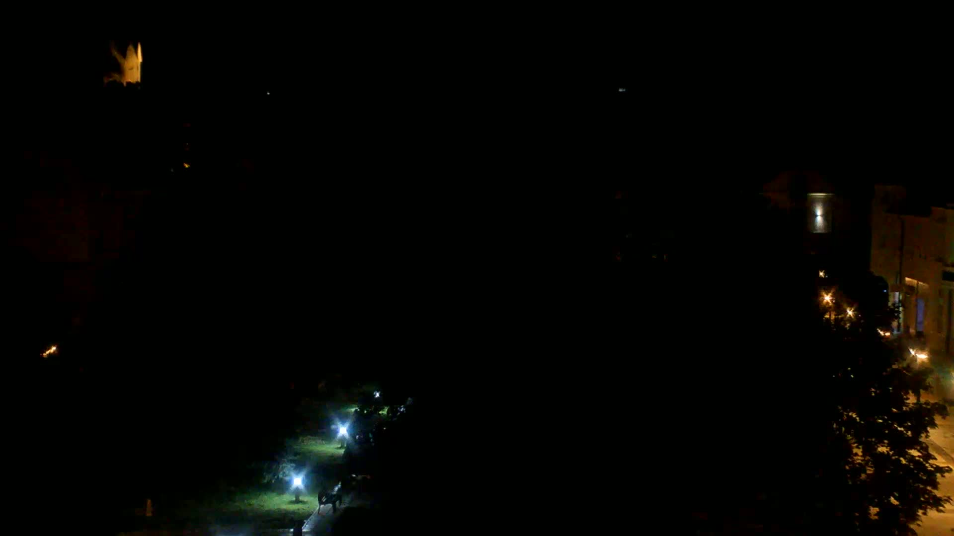  Martin City Center & Malú Fatra National Mountain Range Park Live Cam - Martin, Okres Martin, Zilina, Slovakia