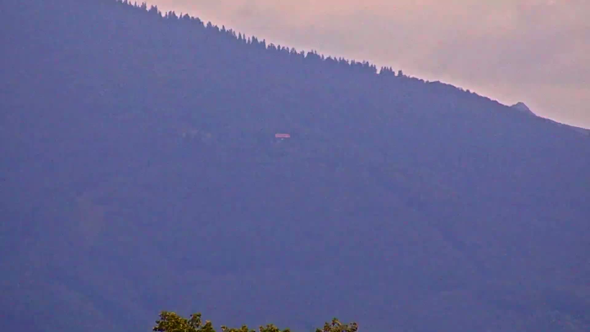  Martin City Center & Malú Fatra National Mountain Range Park Live Cam - Martin, Okres Martin, Zilina, Slovakia