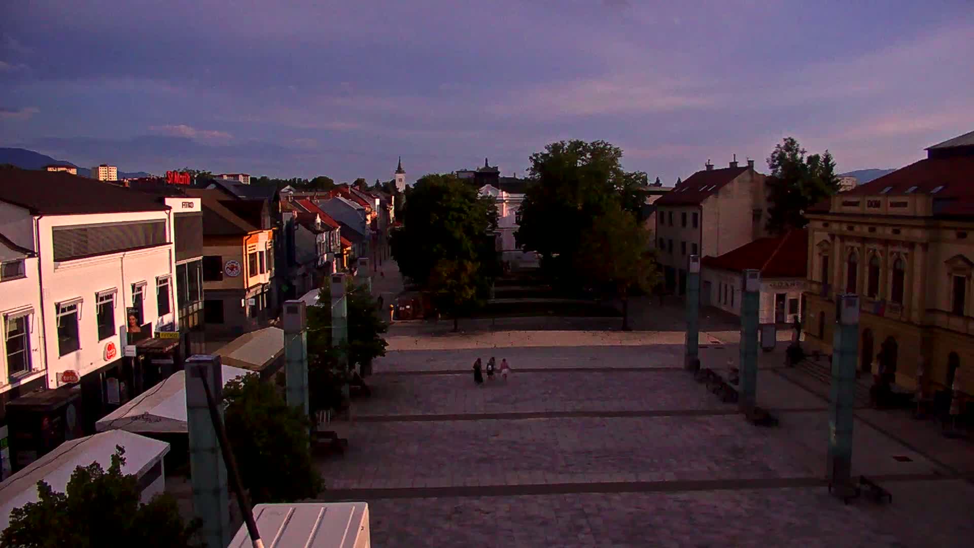  Martin City Center & Malú Fatra National Mountain Range Park Live Cam - Martin, Okres Martin, Zilina, Slovakia