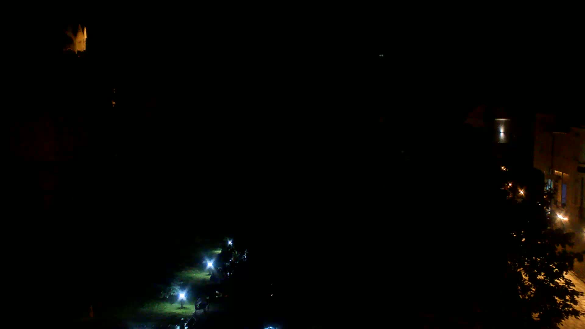  Martin City Center & Malú Fatra National Mountain Range Park Live Cam - Martin, Okres Martin, Zilina, Slovakia
