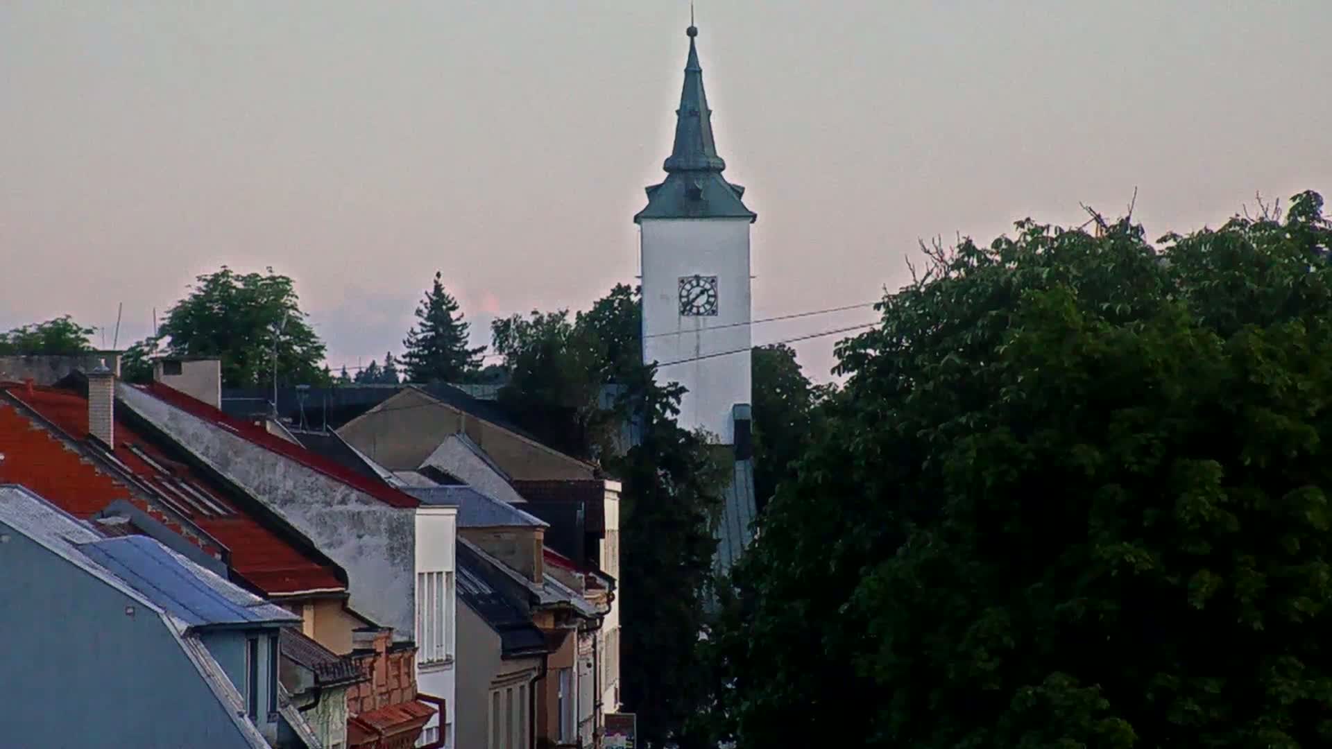  Martin City Center & Malú Fatra National Mountain Range Park Live Cam - Martin, Okres Martin, Zilina, Slovakia