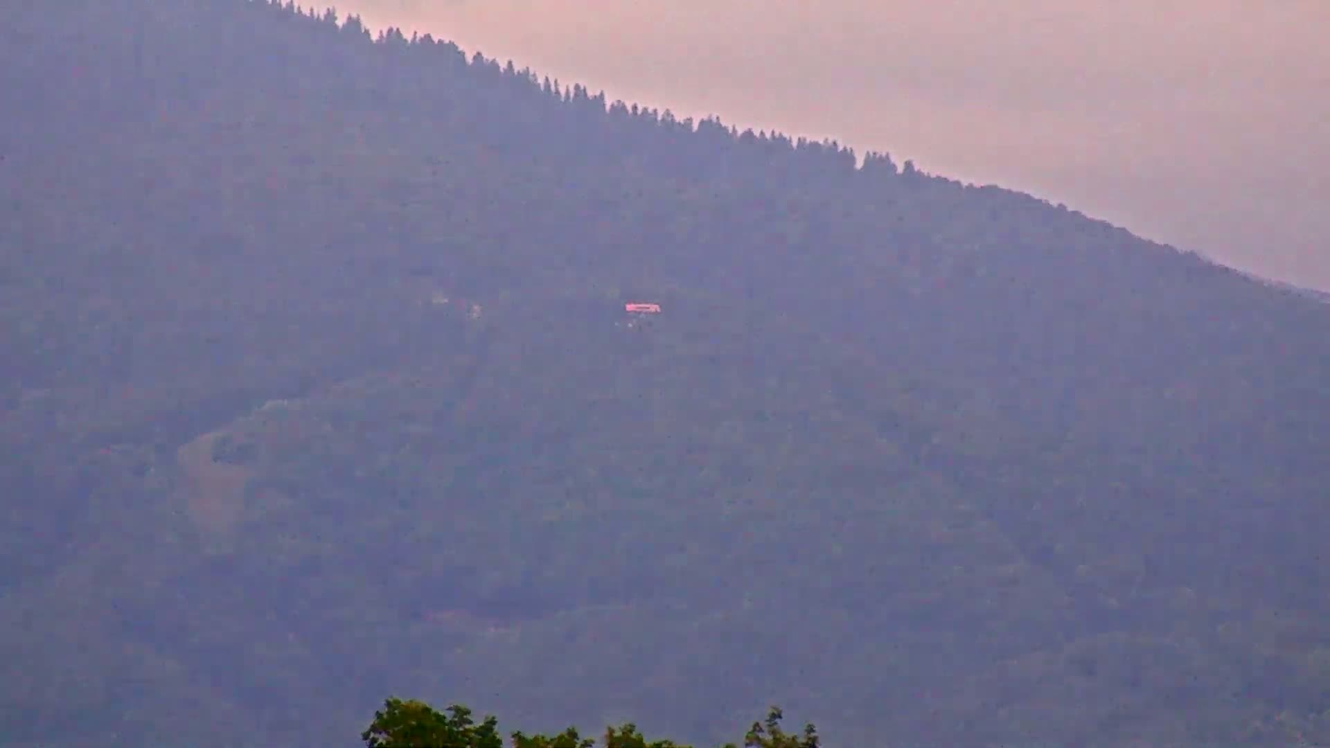  Martin City Center & Malú Fatra National Mountain Range Park Live Cam - Martin, Okres Martin, Zilina, Slovakia