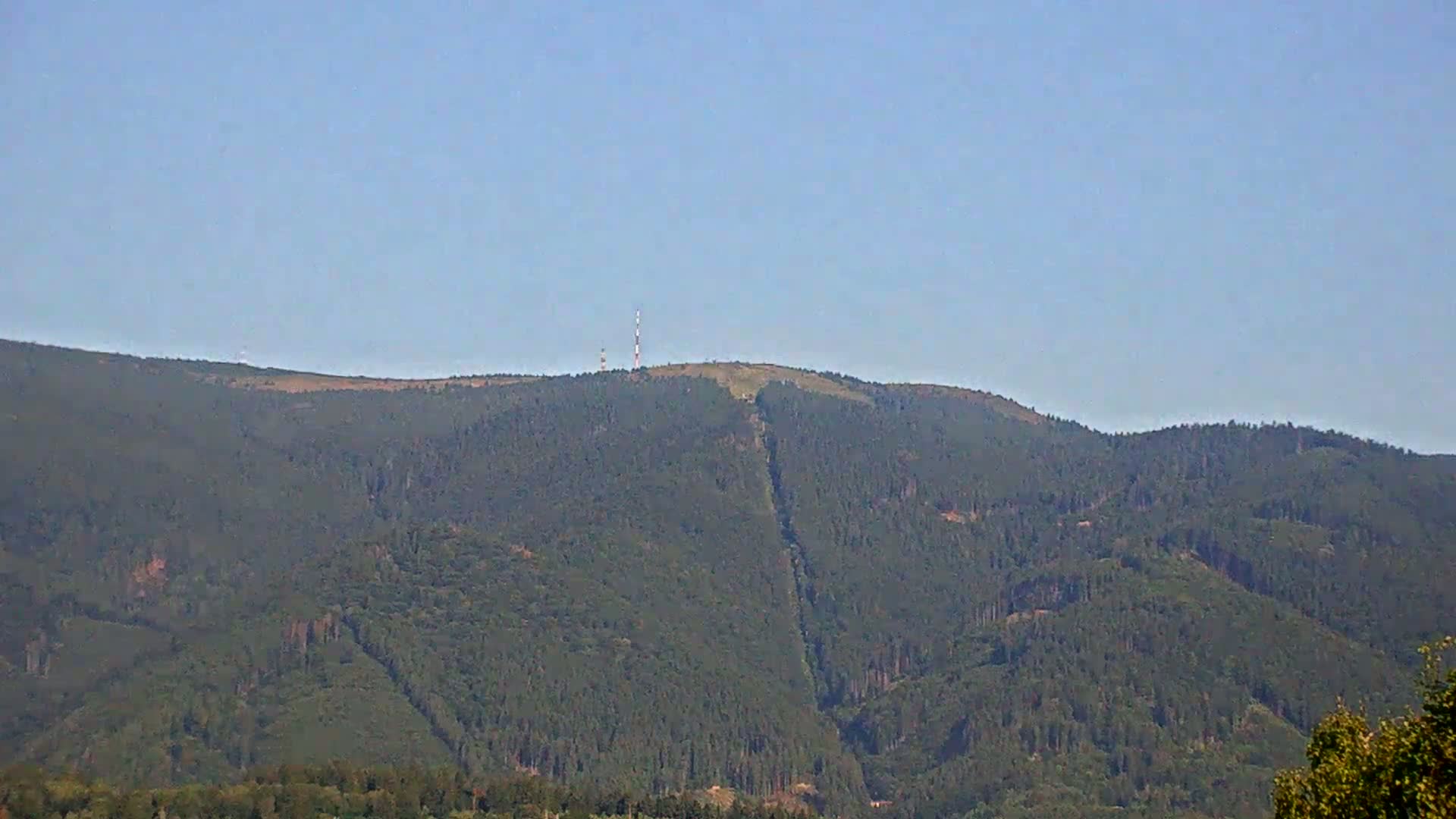  Martin City Center & Malú Fatra National Mountain Range Park Live Cam - Martin, Okres Martin, Zilina, Slovakia