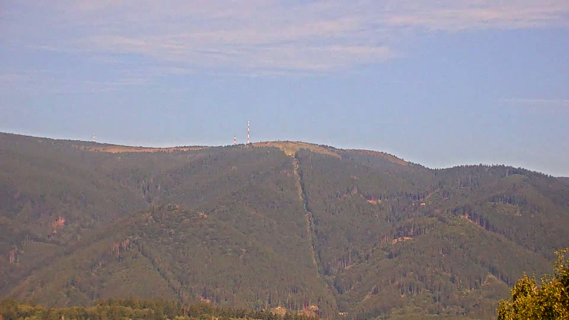  Martin City Center & Malú Fatra National Mountain Range Park Live Cam - Martin, Okres Martin, Zilina, Slovakia