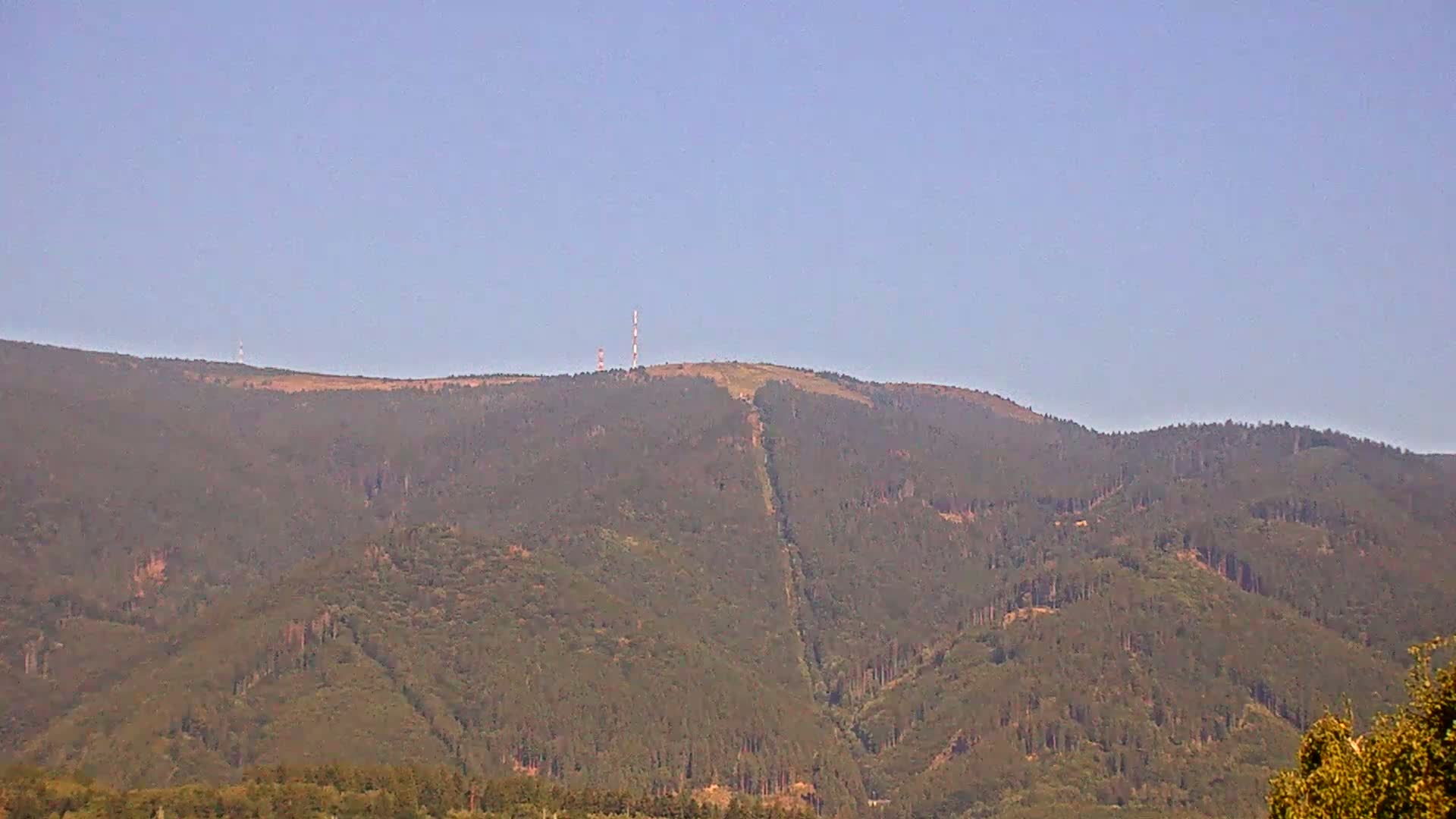  Martin City Center & Malú Fatra National Mountain Range Park Live Cam - Martin, Okres Martin, Zilina, Slovakia