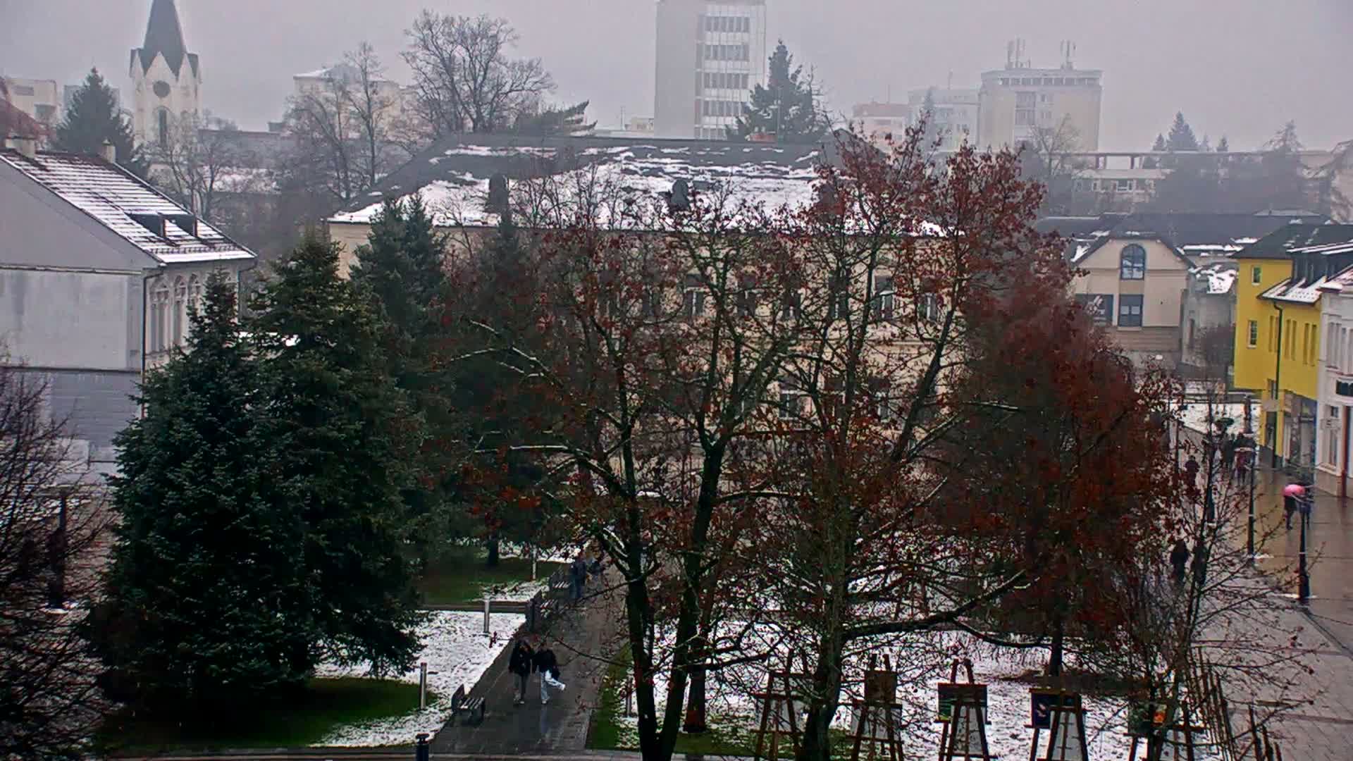 Martin City Center & Malú Fatra National Mountain Range Park Live Cam - Martin, Okres Martin, Zilina, Slovakia