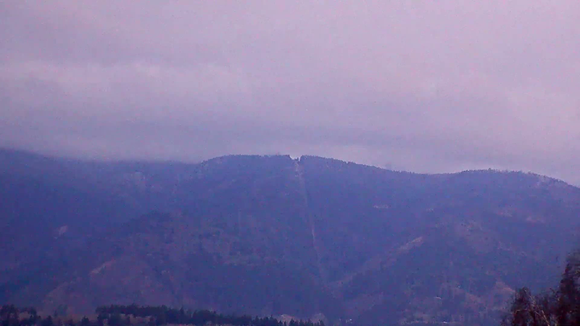 Martin City Center & Malú Fatra National Mountain Range Park Live Cam - Martin, Okres Martin, Zilina, Slovakia