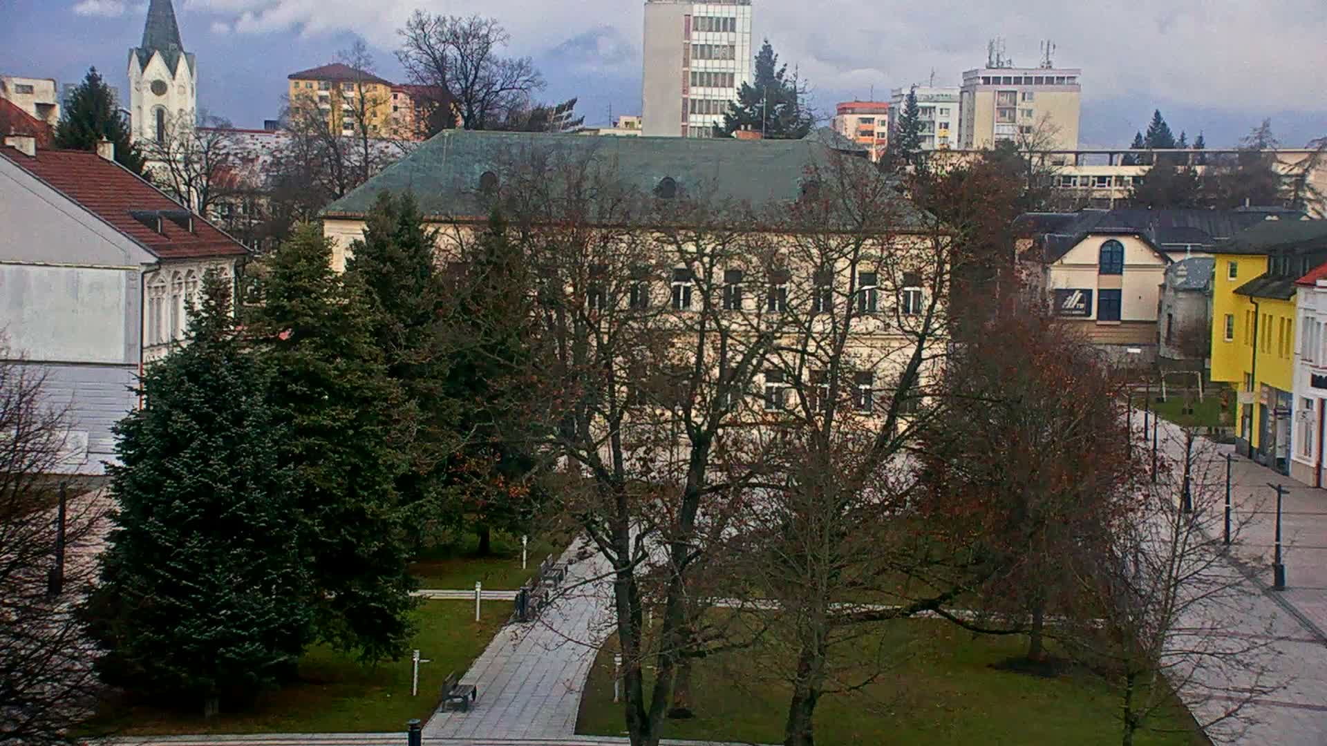Martin City Center & Malú Fatra National Mountain Range Park Live Cam - Martin, Okres Martin, Zilina, Slovakia