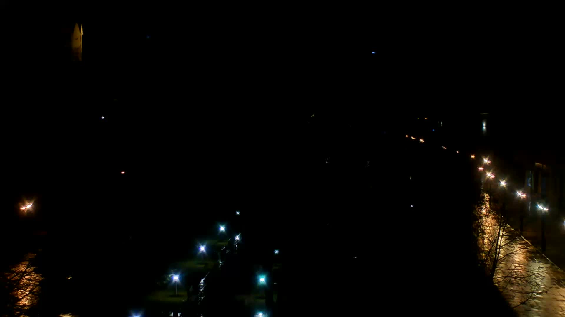 Martin City Center & Malú Fatra National Mountain Range Park Live Cam - Martin, Okres Martin, Zilina, Slovakia