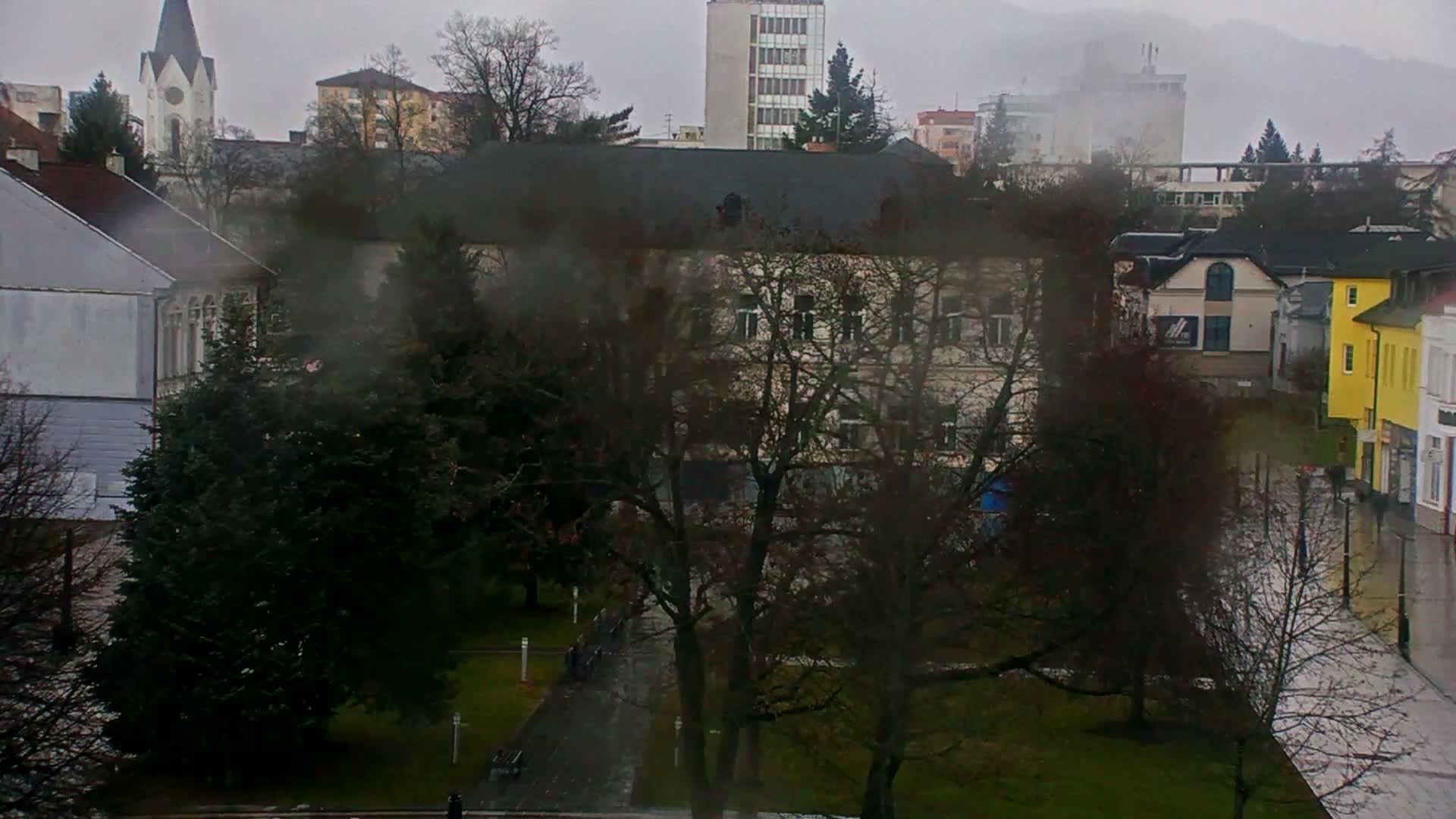 Martin City Center & Malú Fatra National Mountain Range Park Live Cam - Martin, Okres Martin, Zilina, Slovakia