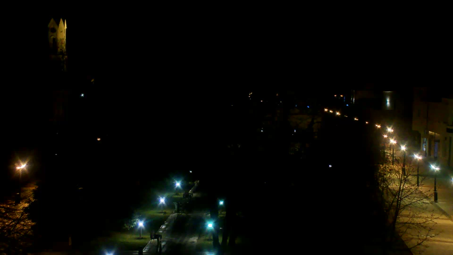 Martin City Center & Malú Fatra National Mountain Range Park Live Cam - Martin, Okres Martin, Zilina, Slovakia