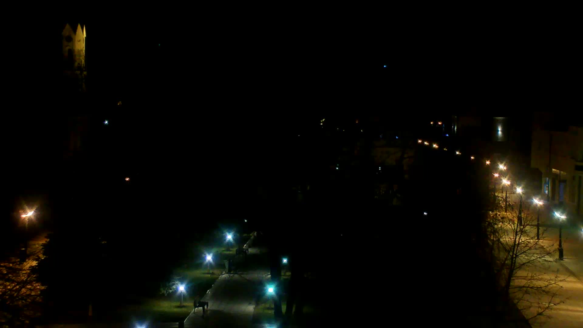 Martin City Center & Malú Fatra National Mountain Range Park Live Cam - Martin, Okres Martin, Zilina, Slovakia