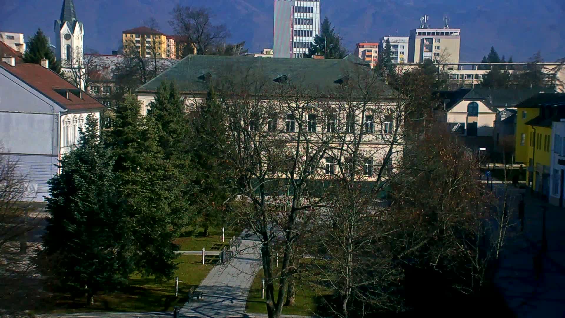 Martin City Center & Malú Fatra National Mountain Range Park Live Cam - Martin, Okres Martin, Zilina, Slovakia