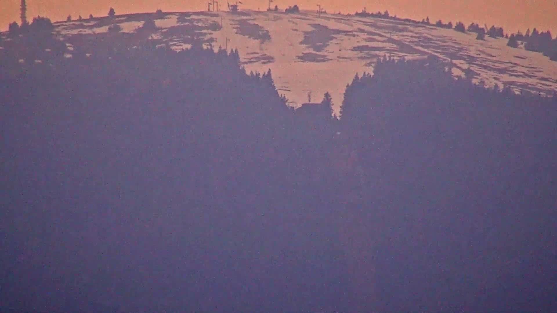 Martin City Center & Malú Fatra National Mountain Range Park Live Cam - Martin, Okres Martin, Zilina, Slovakia