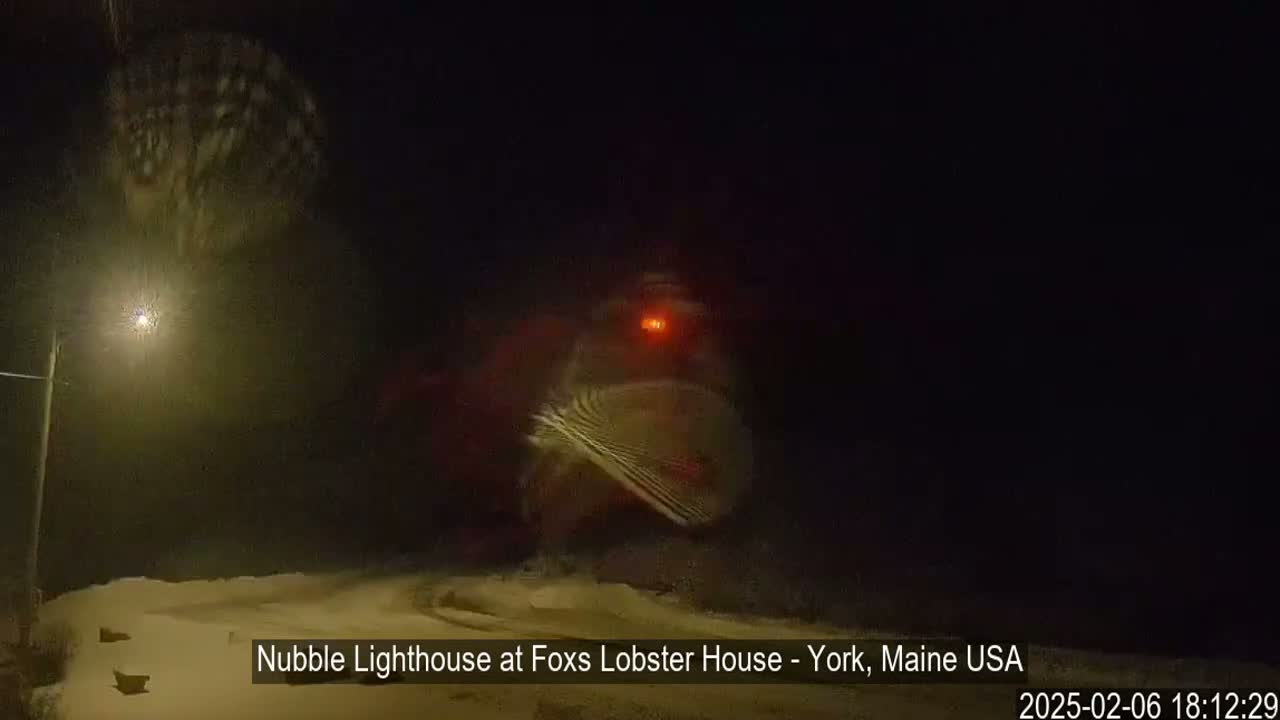 Nubble Lighthouse View Live Cam - York, Maine USA