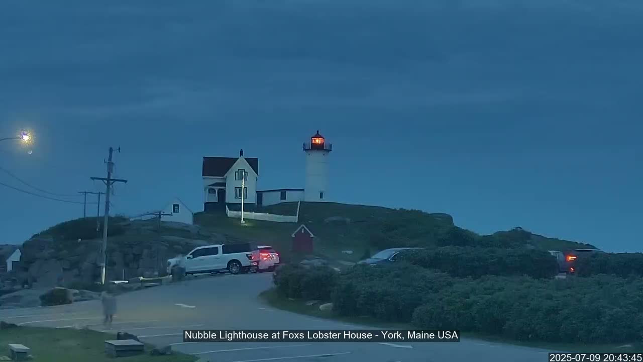 Nubble Lighthouse View Live Cam - York, Maine USA