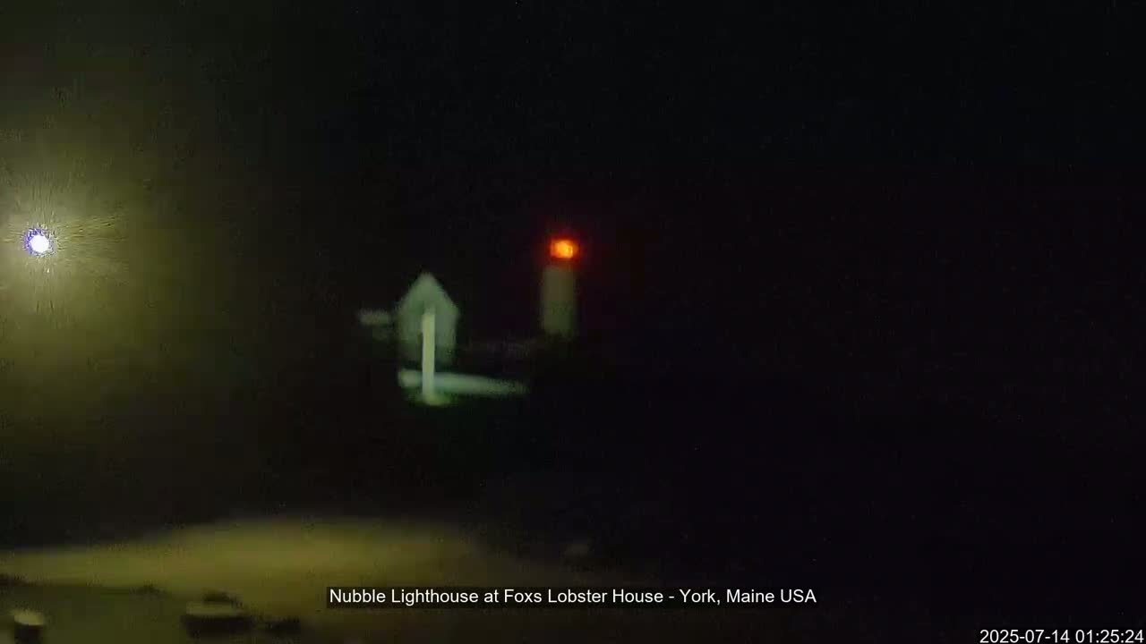 Nubble Lighthouse View Live Cam - York, Maine USA