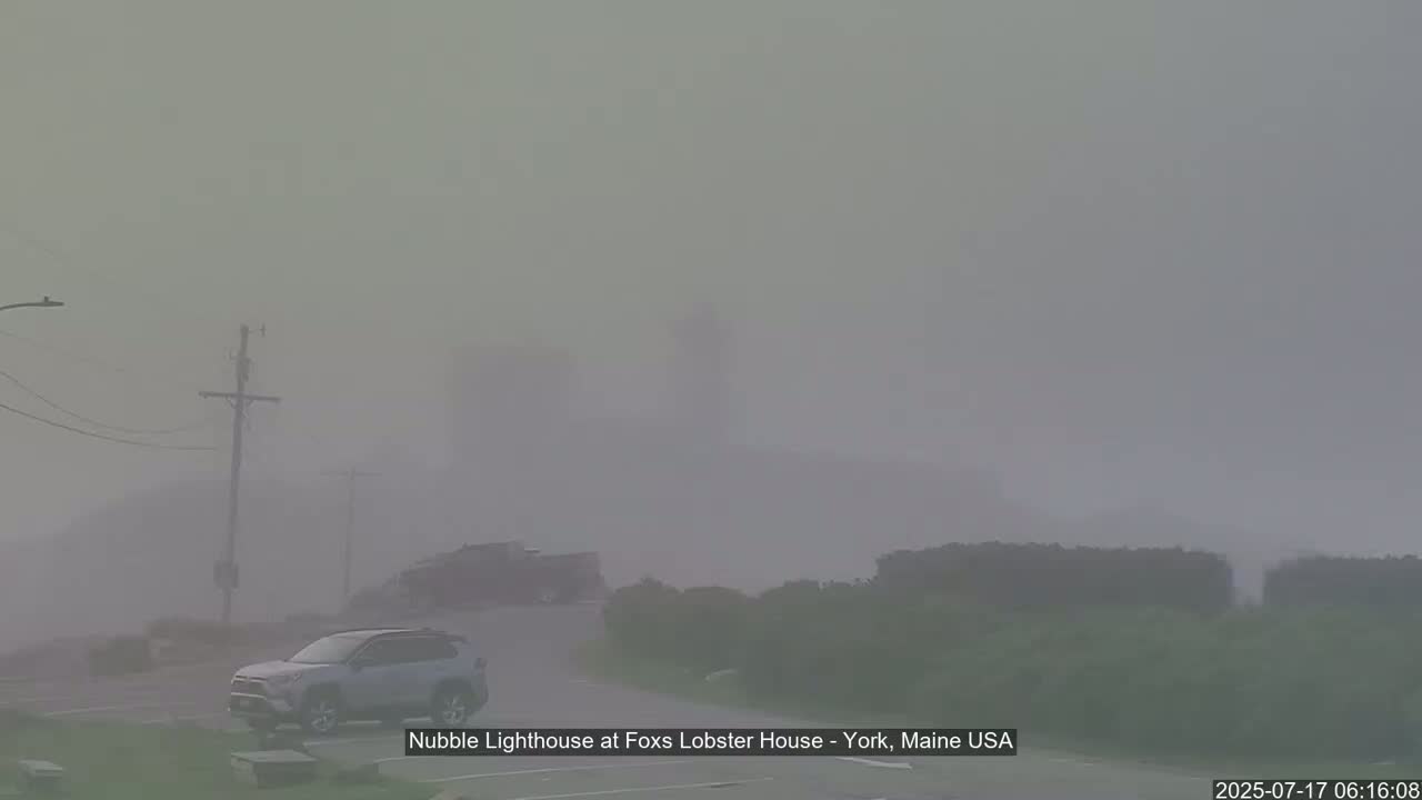 Nubble Lighthouse View Live Cam - York, Maine USA