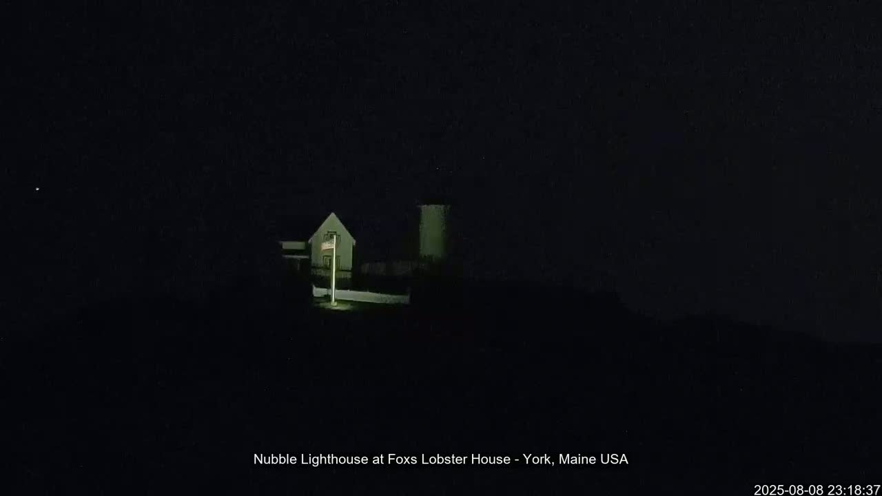 Nubble Lighthouse View Live Cam - York, Maine USA