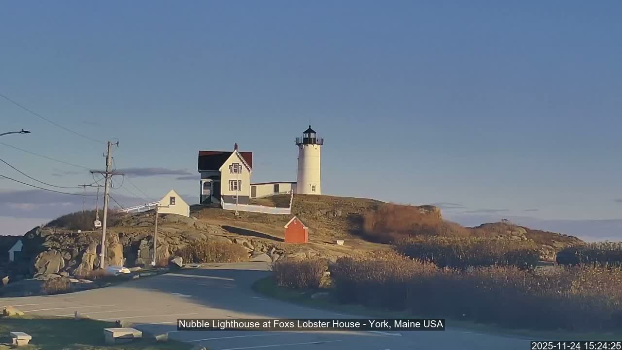 Nubble Lighthouse View Live Cam - York, Maine USA