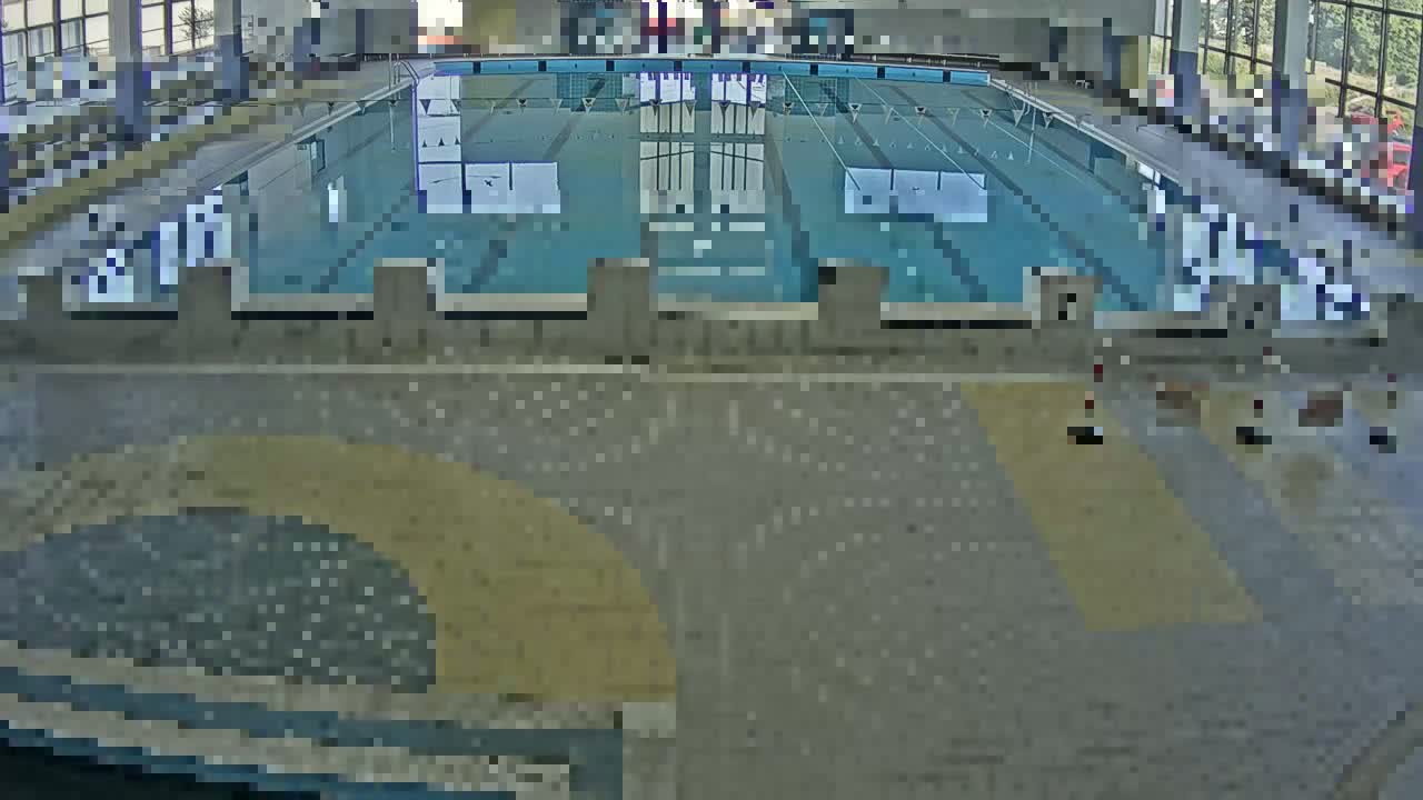 Trenčín, Municipal Swimming Pool Indoor Live Cam - Trencin, Okres Trencin, Slovakia