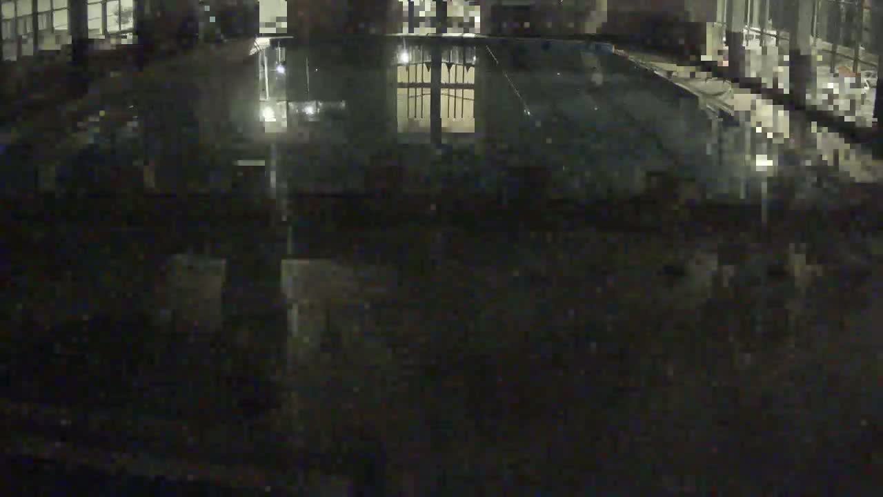 Trenčín, Municipal Swimming Pool Indoor Live Cam - Trencin, Okres Trencin, Slovakia