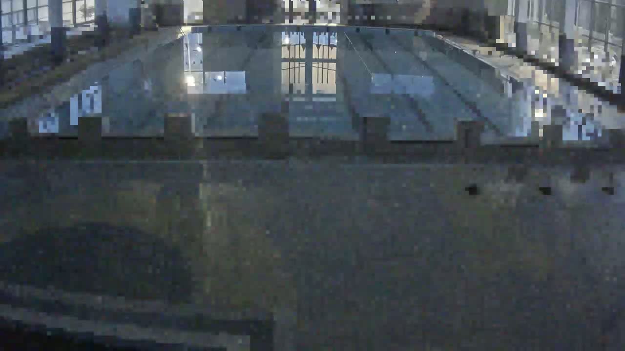 Trenčín, Municipal Swimming Pool Indoor Live Cam - Trencin, Okres Trencin, Slovakia