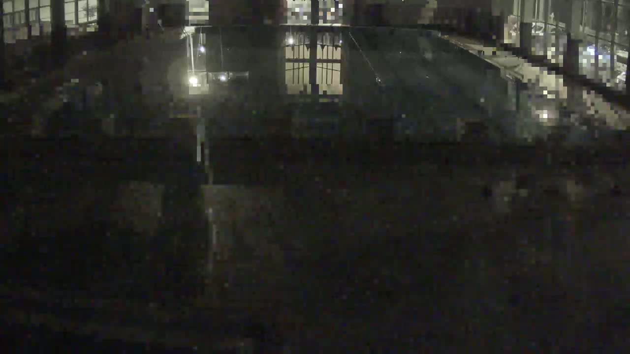 Trenčín, Municipal Swimming Pool Indoor Live Cam - Trencin, Okres Trencin, Slovakia