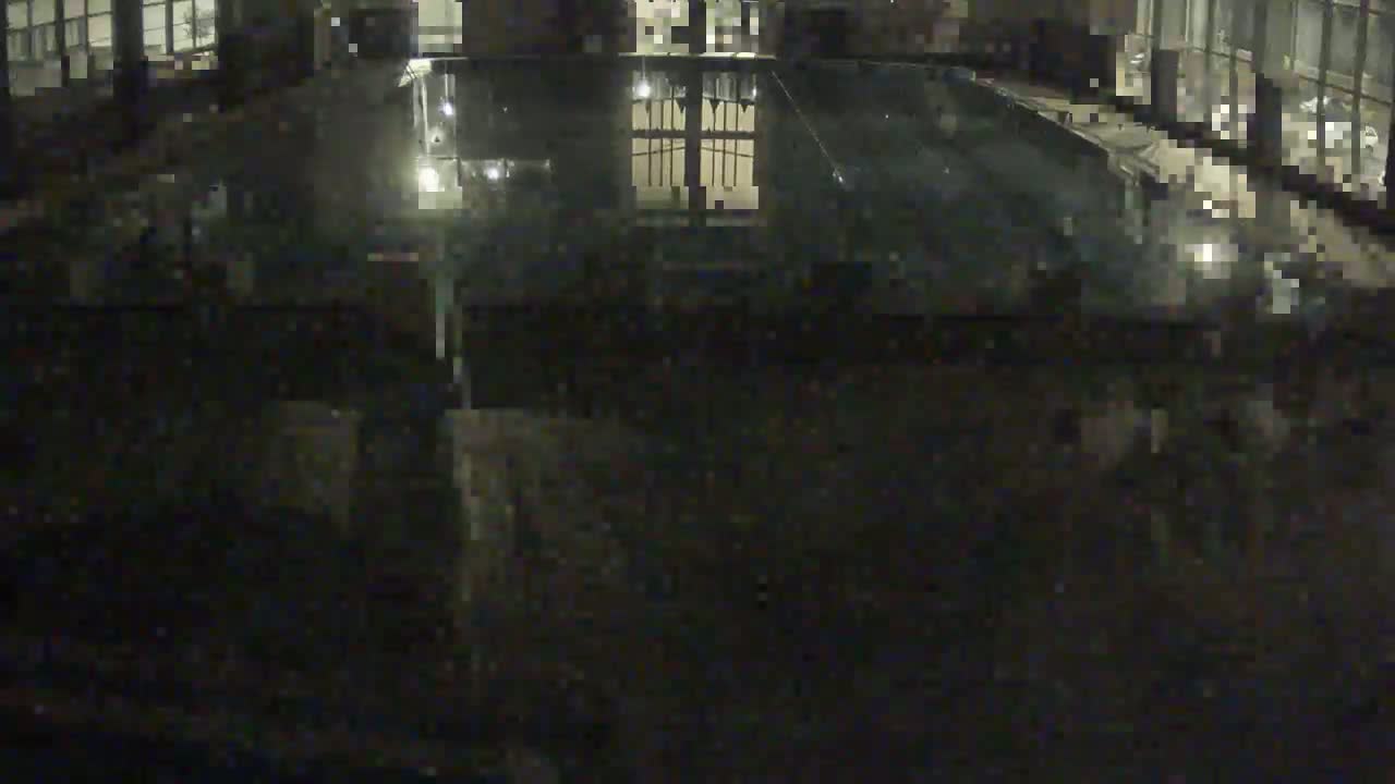 Trenčín, Municipal Swimming Pool Indoor Live Cam - Trencin, Okres Trencin, Slovakia